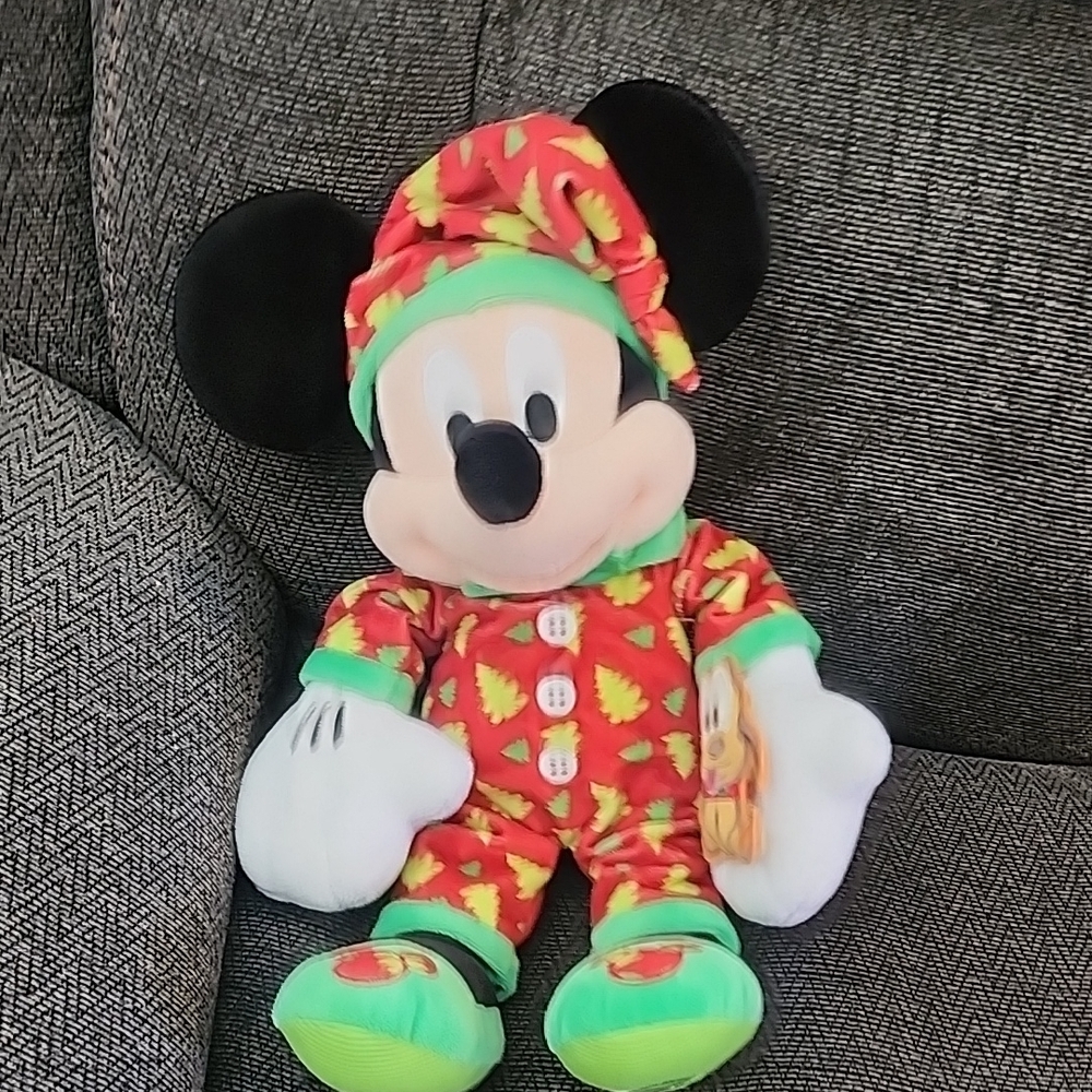 Disney Mickey and Minnie Mouse Holiday Plush Set - Red and Green - Picture 7 of 15